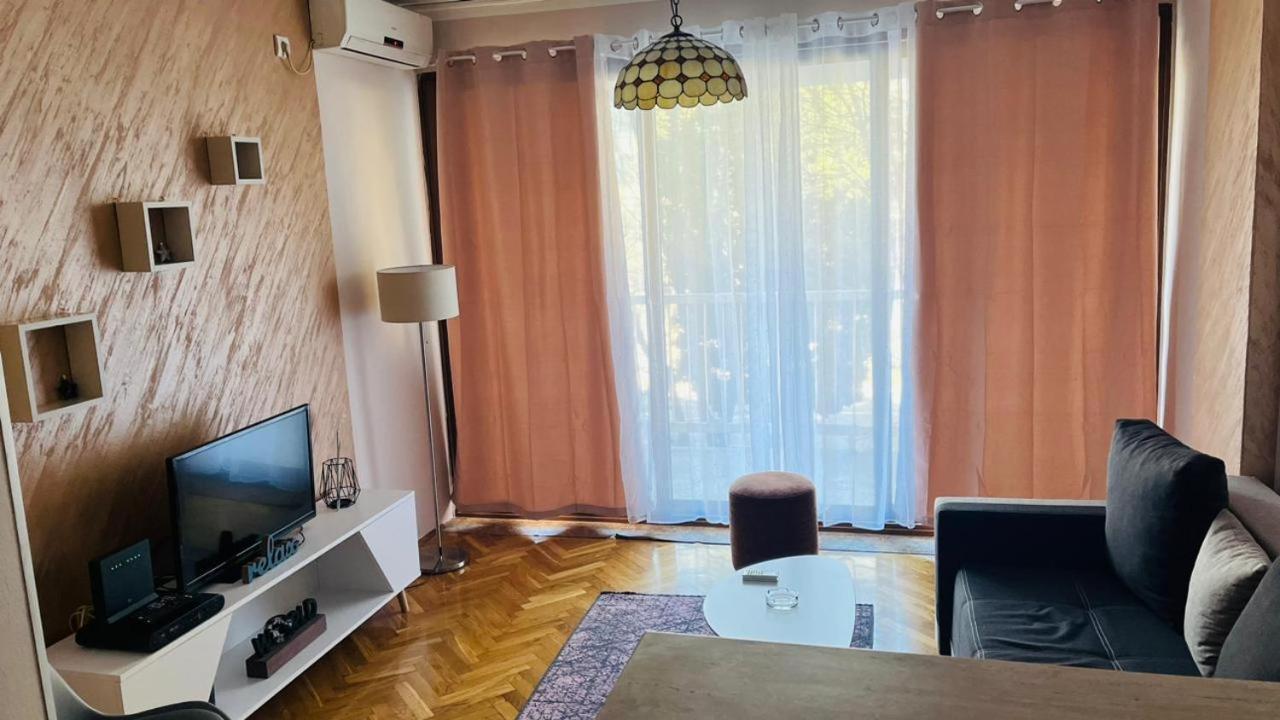 Majdini Clock Tower Apartman Подгорица Екстериор снимка