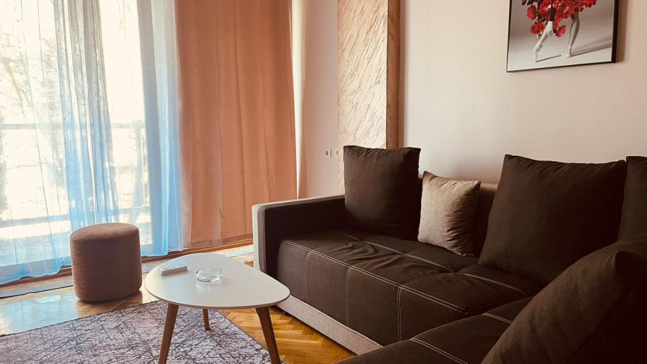 Majdini Clock Tower Apartman Подгорица Екстериор снимка