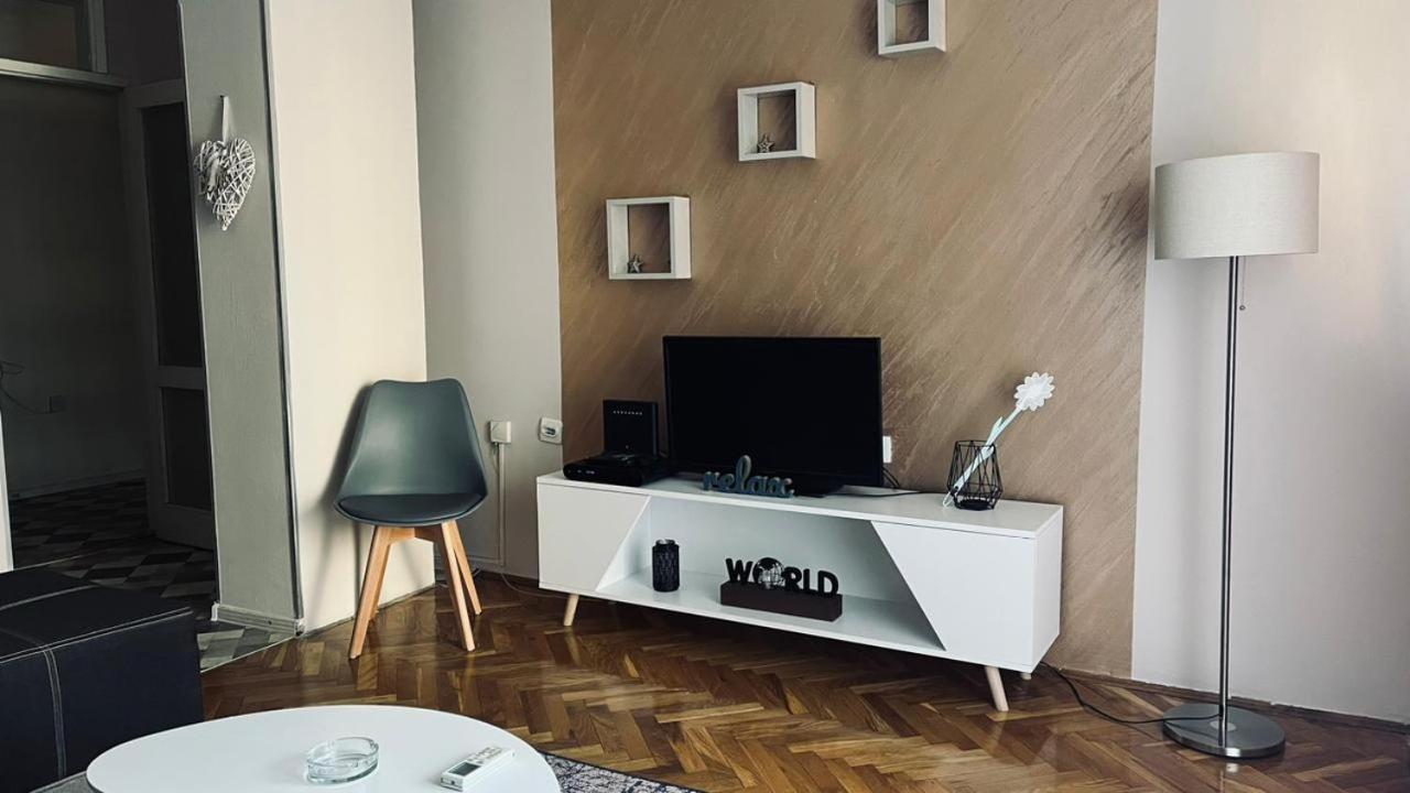 Majdini Clock Tower Apartman Подгорица Екстериор снимка